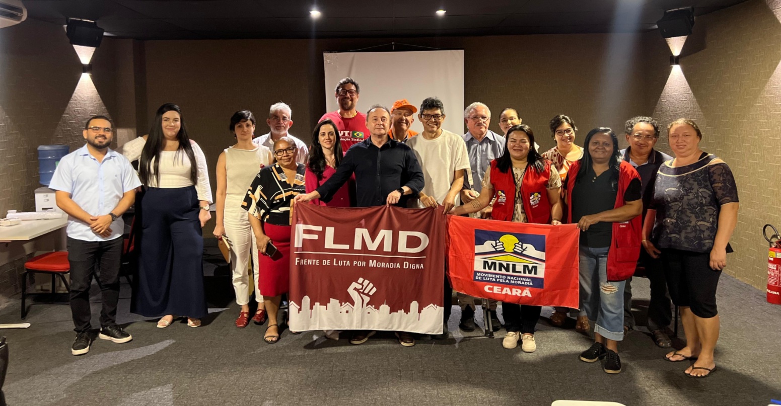 Comhap debate programas sociais durante 4ª reunião de 2025